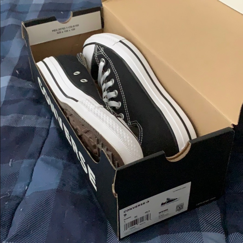 Black Converse